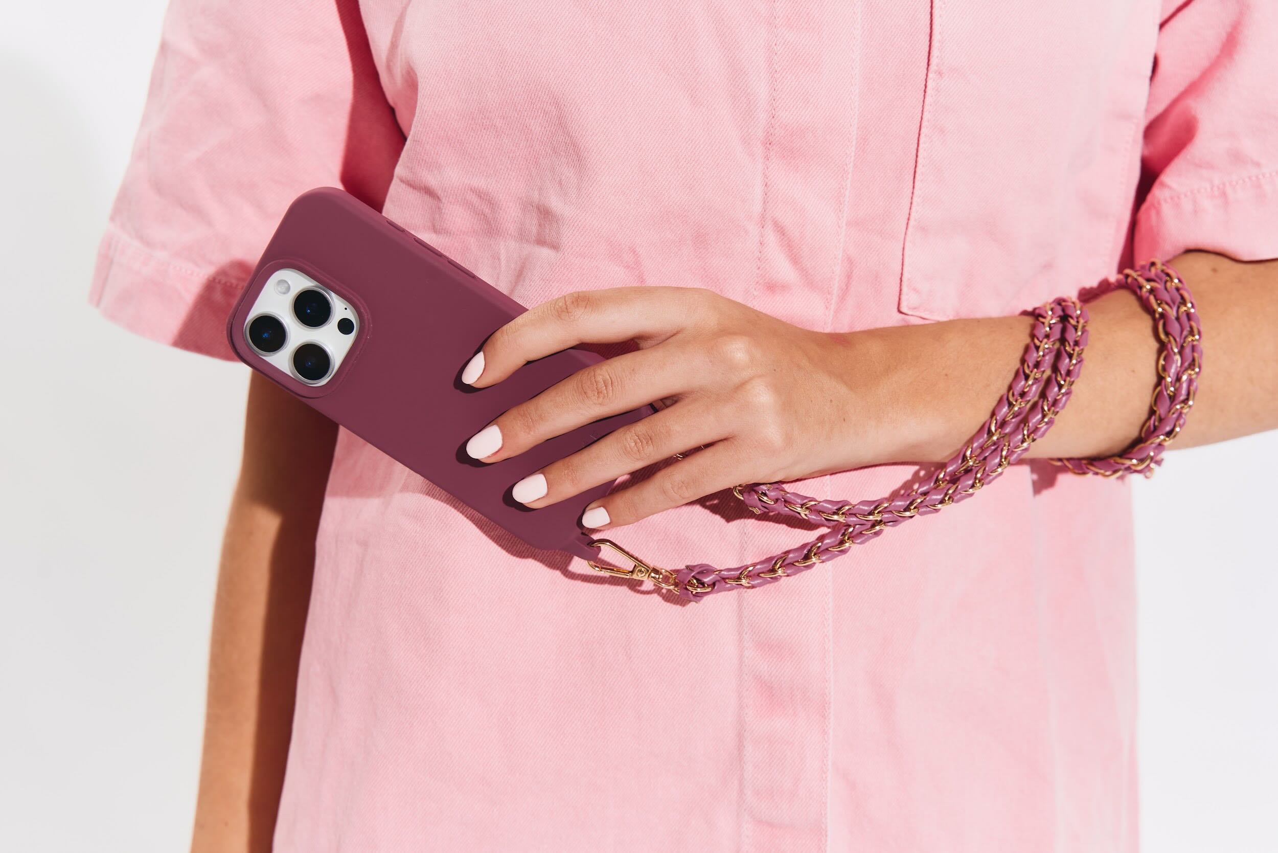 Why Phone Chains and Straps Are the Accessory You Didn’t Know You Needed